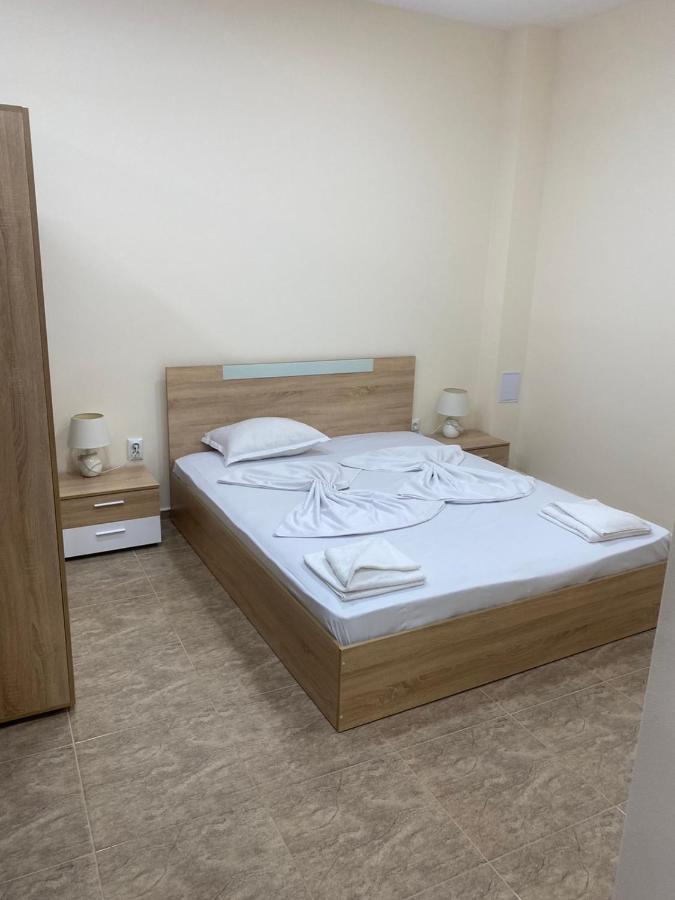 Апартаменти Golden Sea View Поморие Екстериор снимка